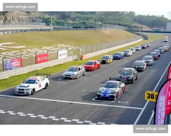极速对决：F1顶尖车手赛道争锋燃情比拼